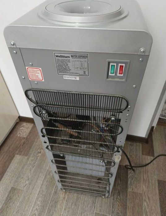 Продаю кулер  фреоновый рабочий  в Чирчике