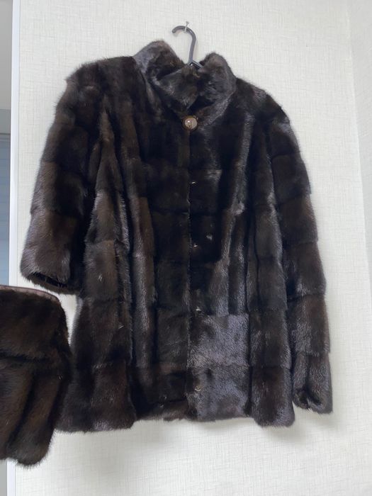 Продам норковую шубу