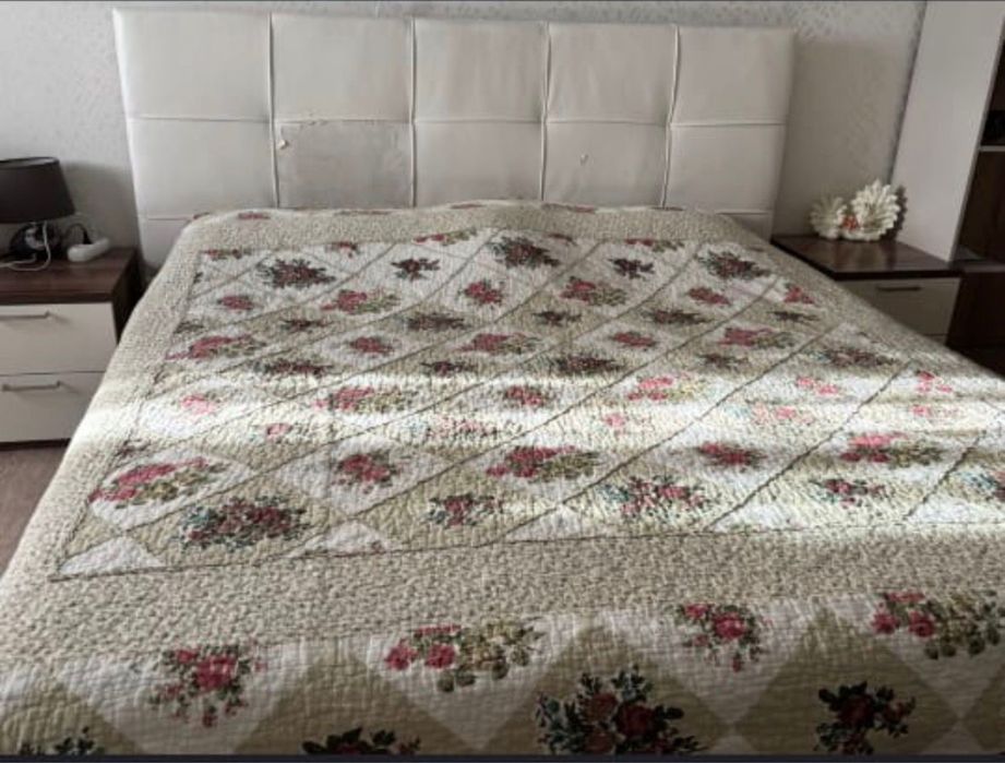 Кровать двухспальная