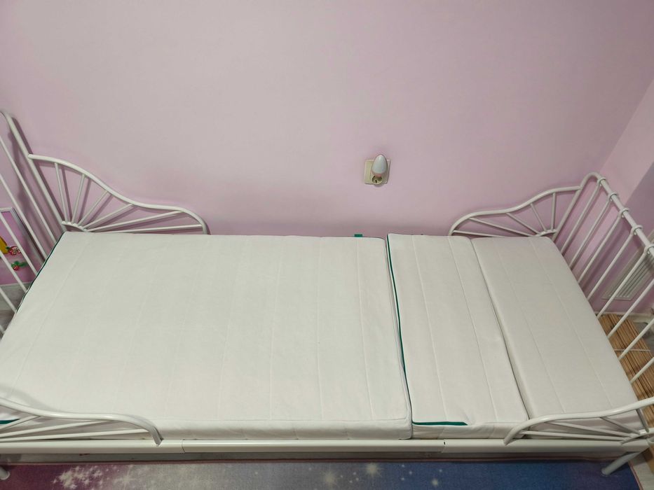 Продавам детско- юношеско легло/телескопично,разтегателно/