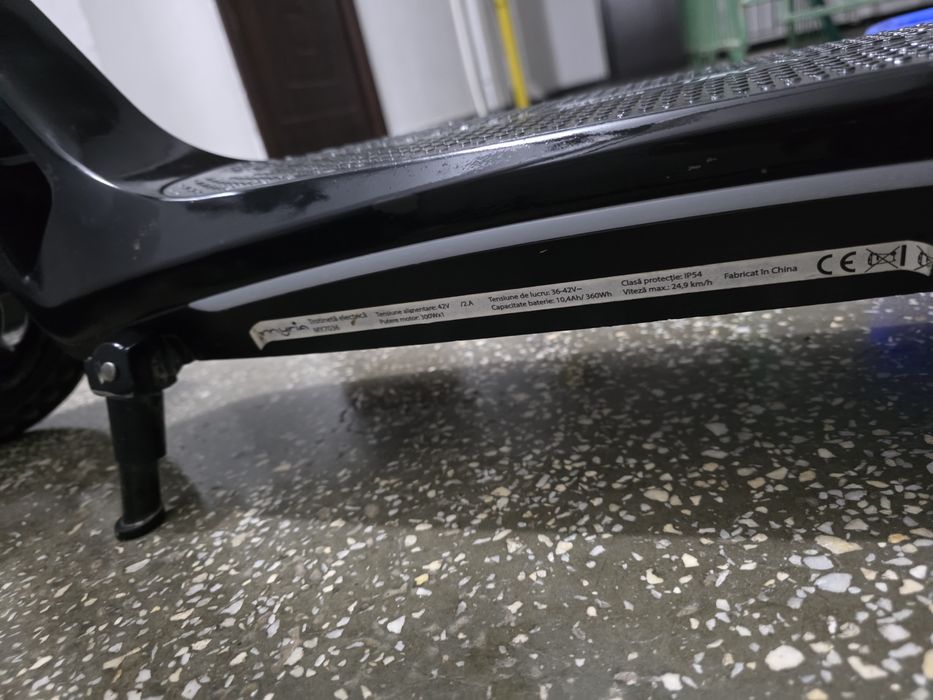 Trotineta electrica MYRIA City Traveller UEV (Urban Electric Vehicle),