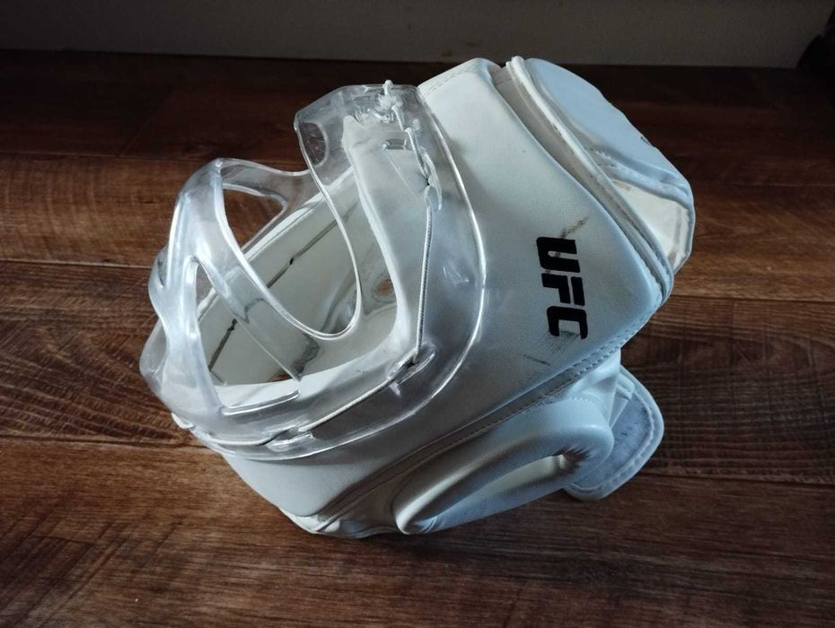 Шлем защитный для единоборств XL (каратэ, борьба, бокс и т.п.)