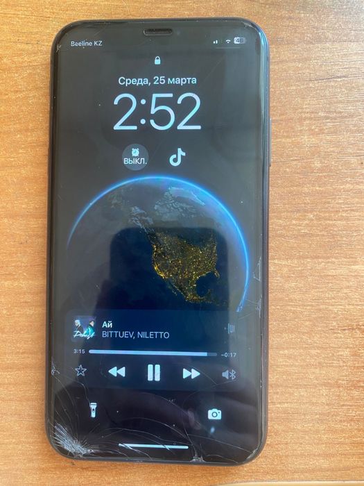 Айфон 11 64гб фейс работает