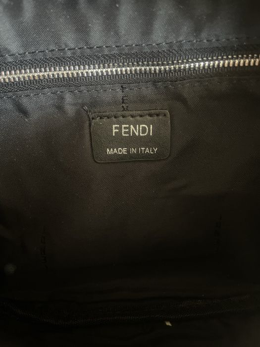 Чантичка / паласка Fendi