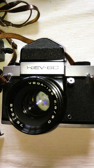 Продавам фотоапарат КИЕВ-6С -KIEV-6C -формат 6 на 6