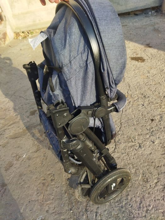 Продам детскую коляску