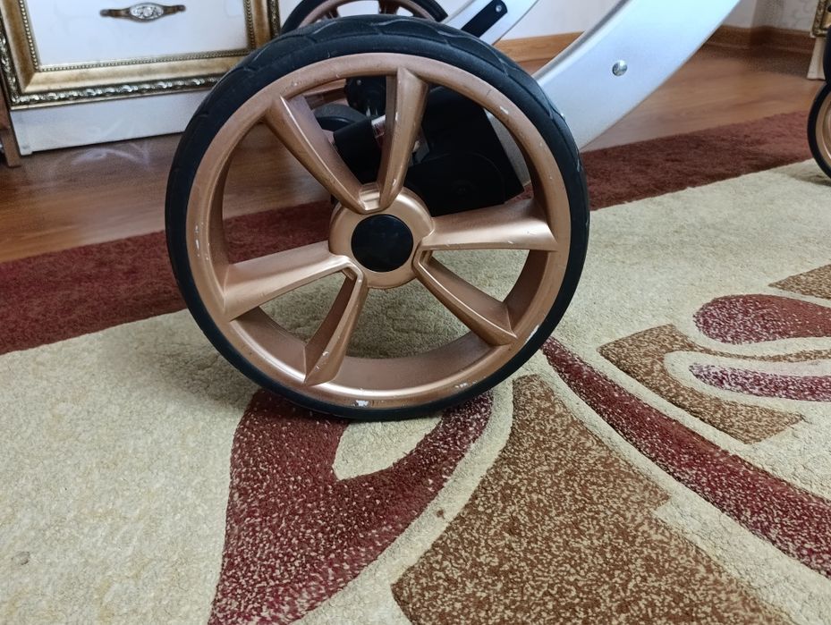 Балалар коляскасы. Детская коляска.