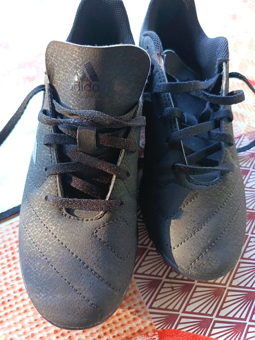 Adidași de fotbal