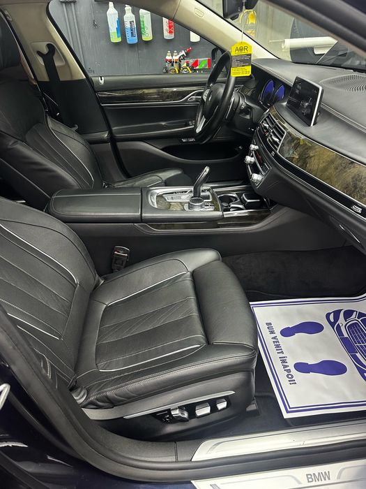 BMW 750Li XDrive