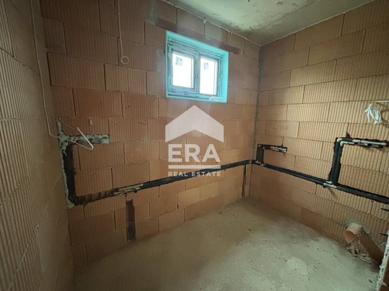 Продава се Двустаен апартамент в Белослав - 73 кв.м за 1162 €/кв.м - Снимка #4