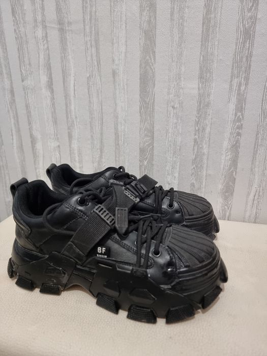 Кожаные ботинки на девочку-подростка