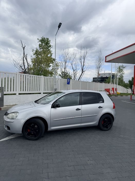 Volkswagen Golf 5 1.4 Benzină + GPL
