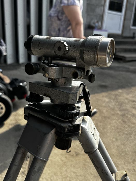 Штатив геодезический совеский