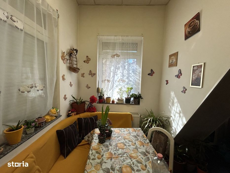 Vand apart.2 cam.st.70 mp.pe str.Prapogescu,pe mal.