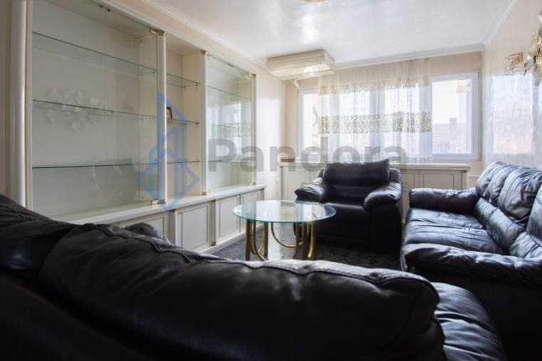 Дава се под наем Тристаен апартамент в София, Медицинска академия - 100 кв.м за 1969 € - Снимка #1