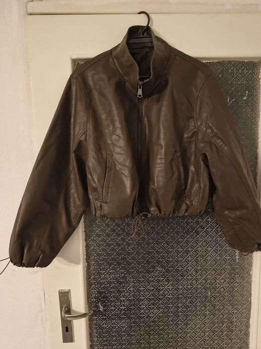 Дамско късо кожено яке