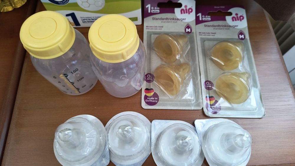 Контейнери за кърма medela