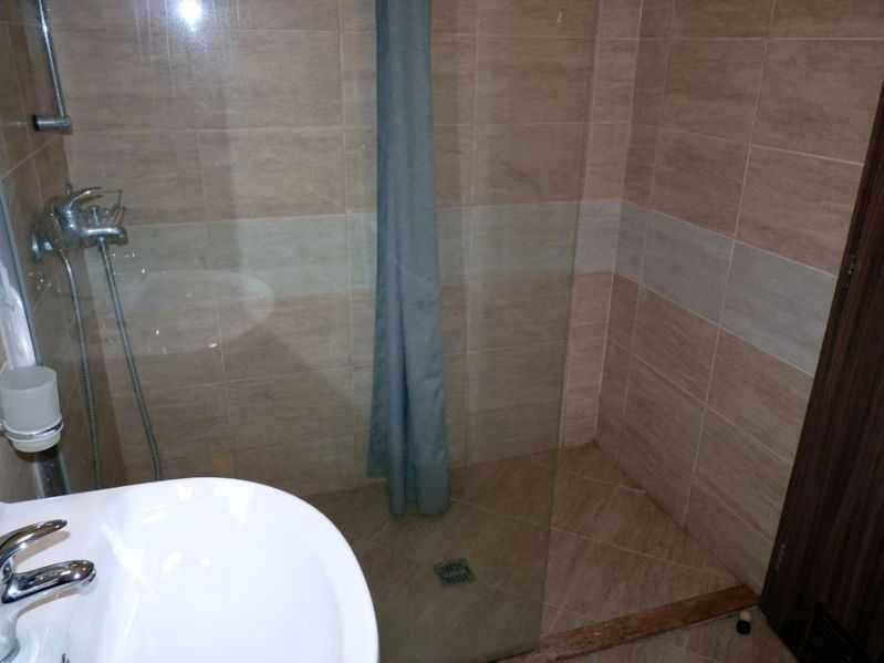 Дава се под наем Двустаен апартамент в Бургас, Зорница - 74 кв.м за 410 € - Снимка #2