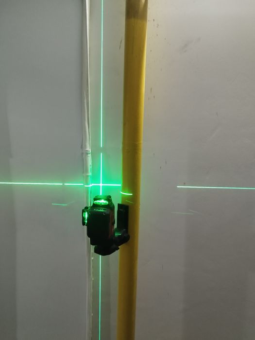 Laser nivela Hilti  PM 30 MG