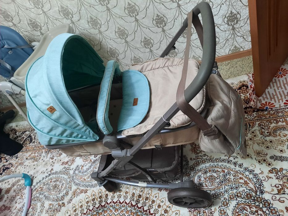 Детскии каляска.