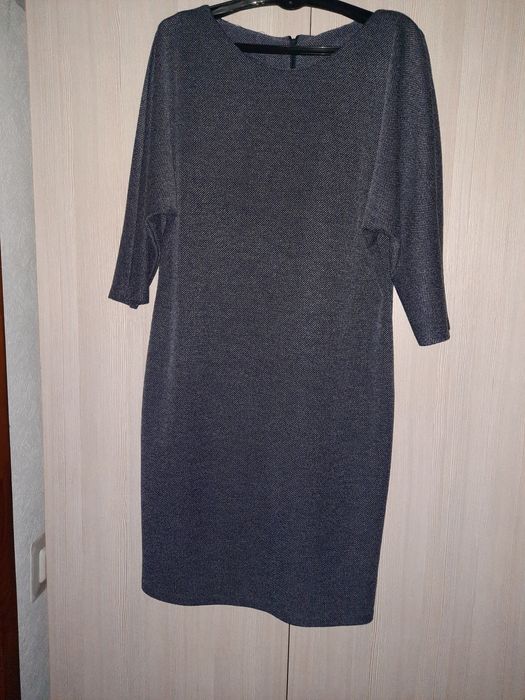 Платье женское  .