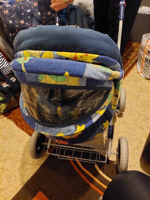 Продавам количка за кукли