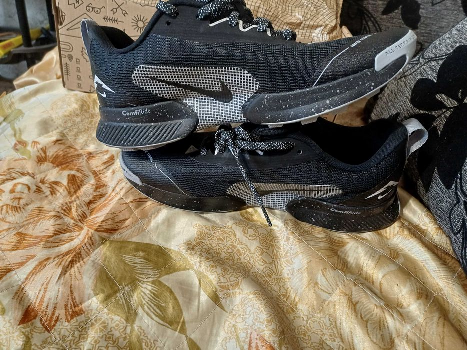 Маратонки 40 номер