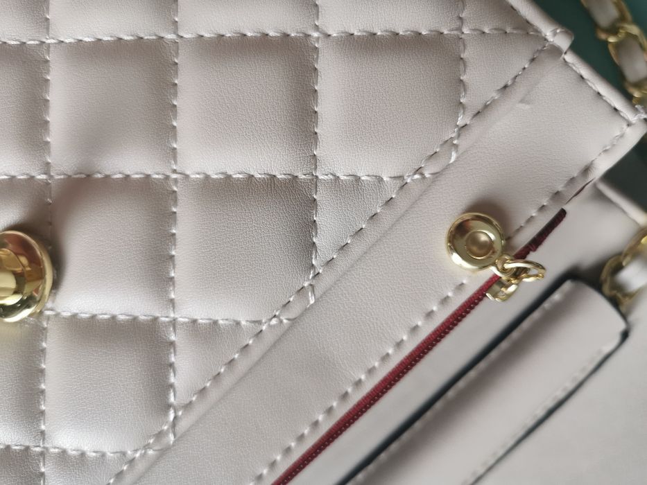 Чанта, неразличима от нова CHANEL