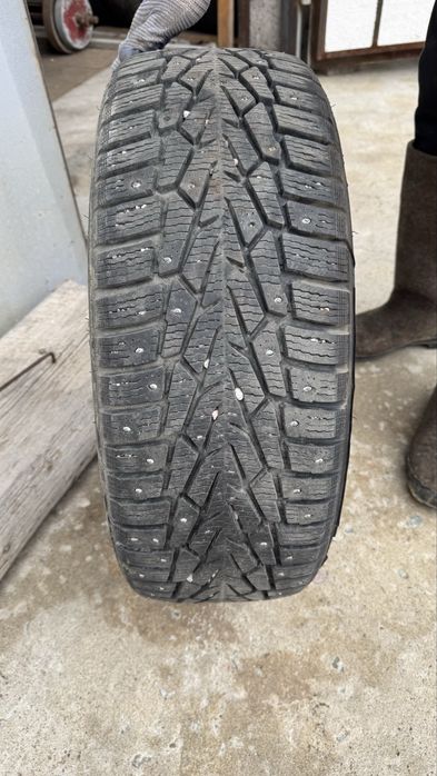 Продам зимнюю резину