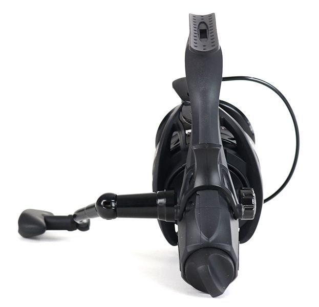 Масивна макара за дънен рболов FORMAX SHADOW CARP 6000