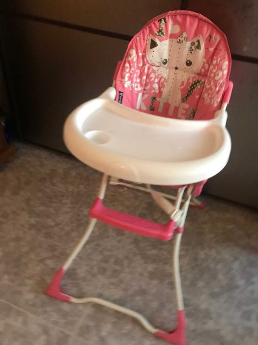 Продавам детско,бебешко столче за хранене -напълно запазено