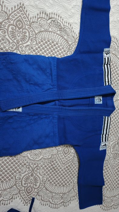 Kurash Forma sotiladi