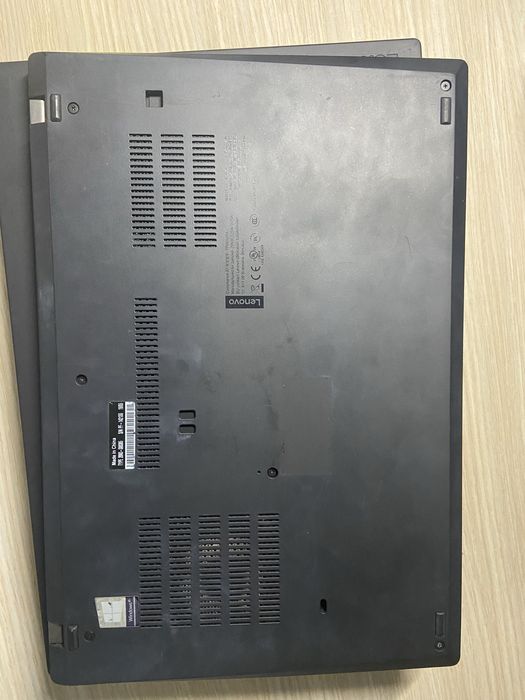 Lenovo ThinkPad T490 i5 Touchscreen