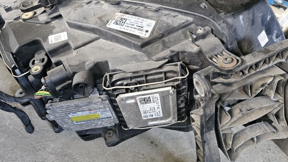 Far audi Q5 stânga dreapta