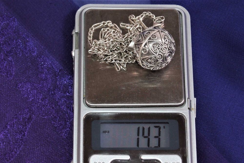 Pandantiv sferic cu lantisor, ARGINT marcat "925", 14,3 gr, SUPERB