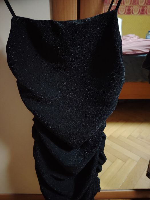 Малка черна рокля