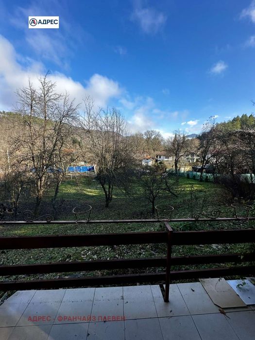 Продава се Къща в с. Велчево, Област Ловеч - 66 кв.м за 400 €/кв.м - Снимка #2