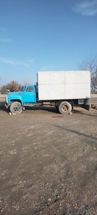 Gaz 53 sotiladi     ..