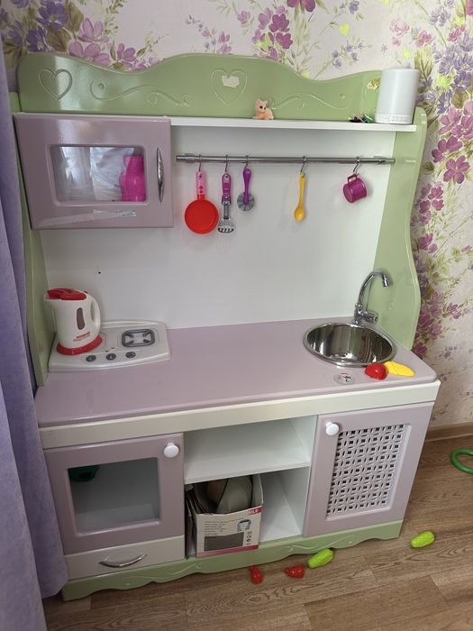 Продам детскую кухню
