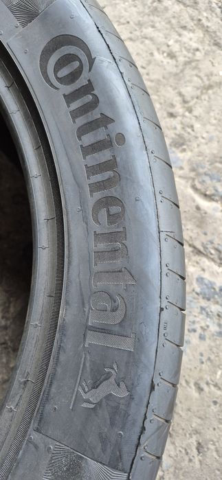 2 anvelope vara Continental 325/40/22.Pretul este pe bucata.