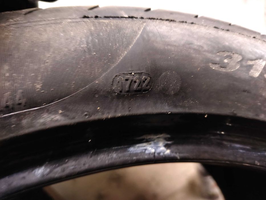 2бр.летни гуми PIRELLI 315 35 21 DOT22 цена за брой