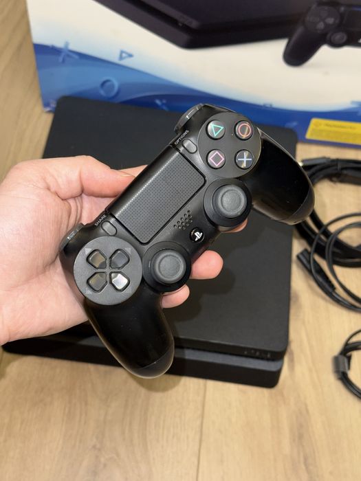 PlayStation 4 Slim