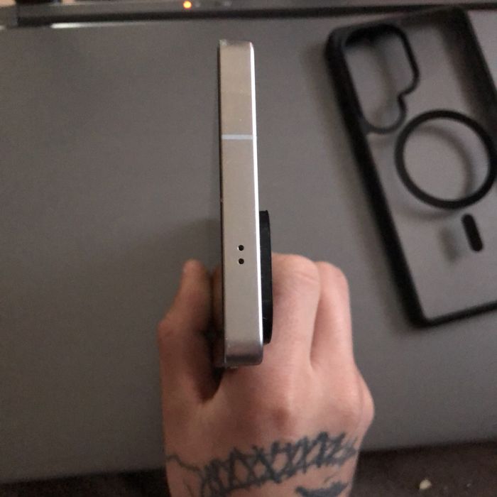 Samsung S25 Ultra 1TB – stare excelentă, S Pen + husă + folii sticl