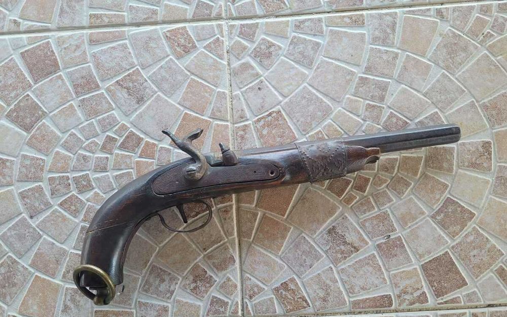 промоция Пехотен, перкусионен пистолет от 19-ти  век