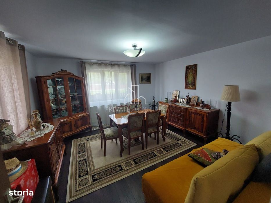Casa De Vanzare, 1000 Mp Teren, Galesti , Mures
