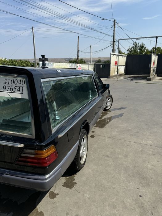 Mercedes-Benz E-Class diesel, 1.294 € — imagine 3