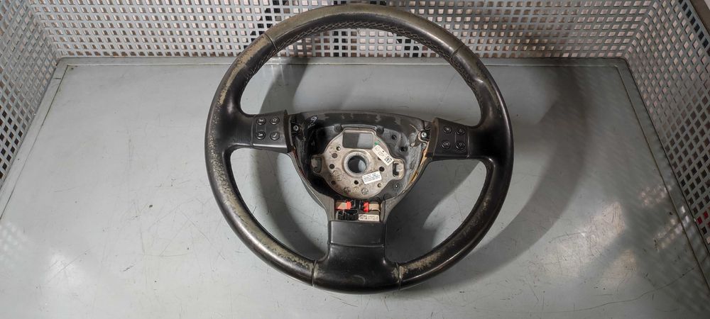 Volan volkswagen vw B6 2.0 BMP 140 cp cod 3C0419091ABE