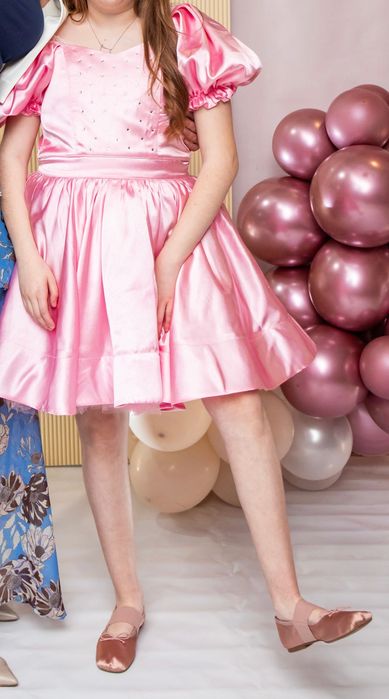 Детска рокличка и сатинирани балеринки