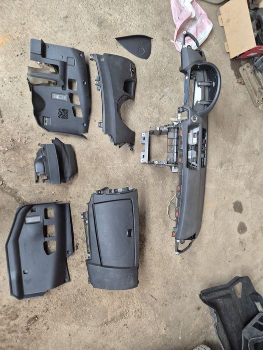 Табло БМВ Е87 с фабрична навигация