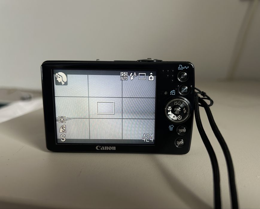 Canon PowerShot SD750 ELPH